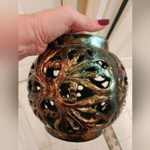 Ceramic cut out decor piece